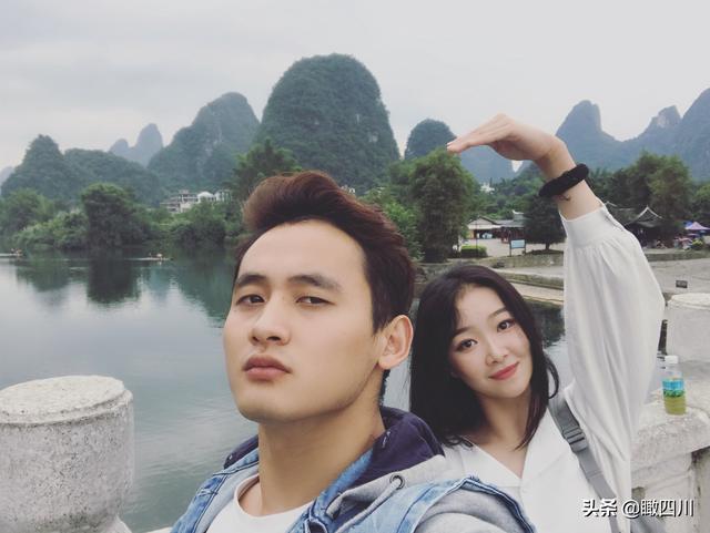 美女踩在男子肩膀和头顶上跳芭蕾,动作惊险唯美看呆路人