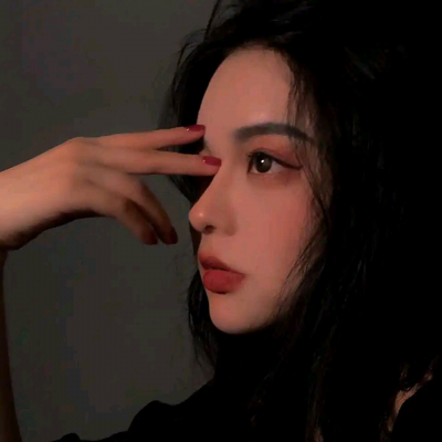 伤感意境美女头像图片_伤感头像女生2021最新的