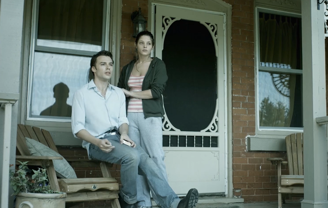 变态男子6年绑架几十个漂亮女孩，侵犯之后将她们残忍杀害，电影