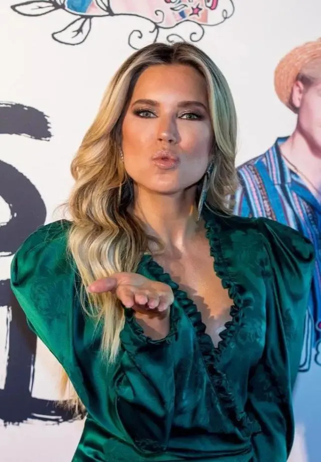 西欧荷兰的美女有哪些特点,你们都知道吗?个个美艳绝伦