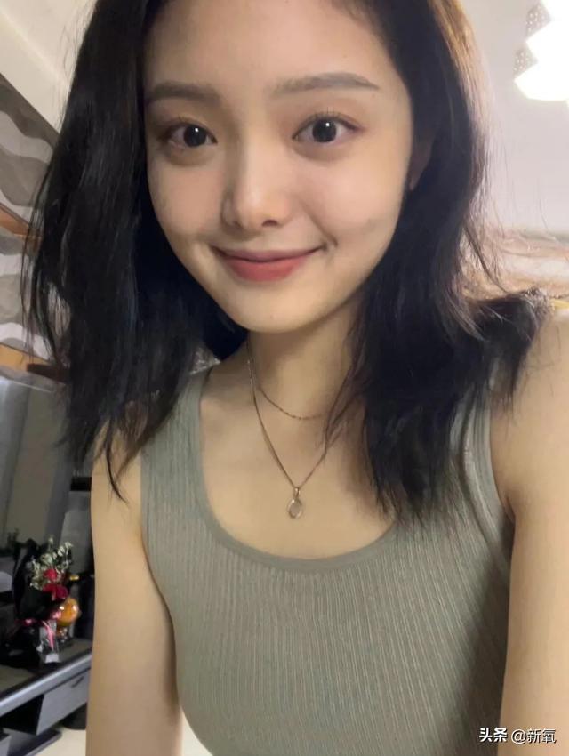 北大校花美少女,从小到大都是女神级人物?