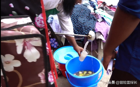 孟加拉人更喜欢华为还是小米？这位孟加拉美女销售店员选择VIVO