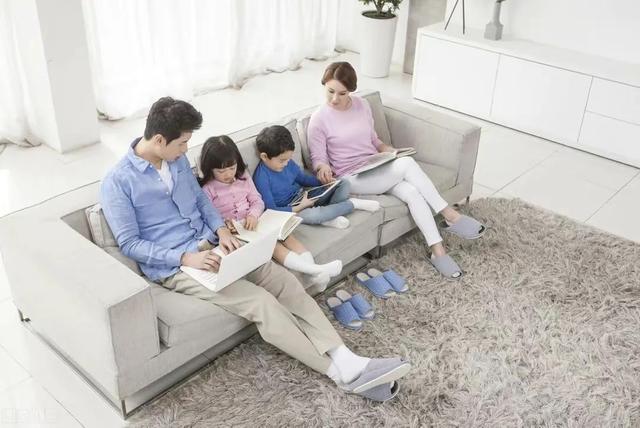 星座女生的性格、朋友圈、婚姻——巨蟹座