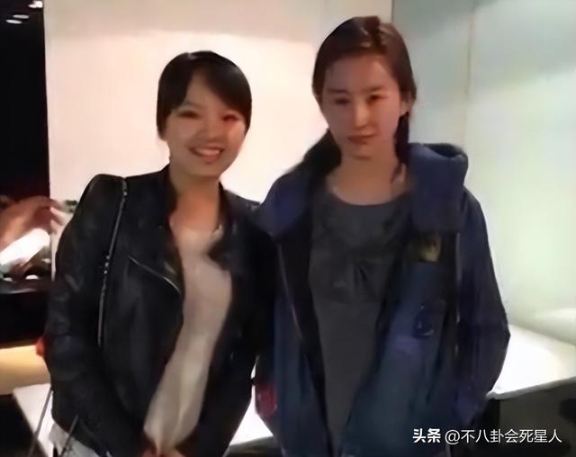 憔悴、浮肿、秃头,10位女星素颜街拍照,让我看见了人间真实