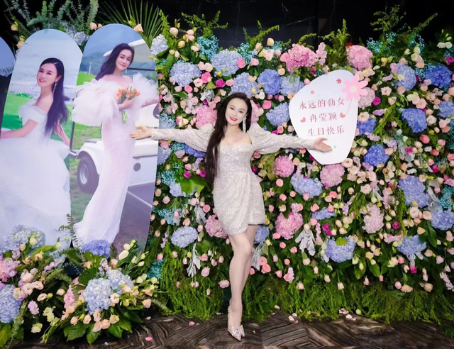 明明已为人母，却个个身材火辣、性感美艳，有人一口气连生四胎