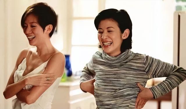 娱乐圈哪有真感情！这6对塑料姐妹花，为上位互踩，抢闺蜜老公