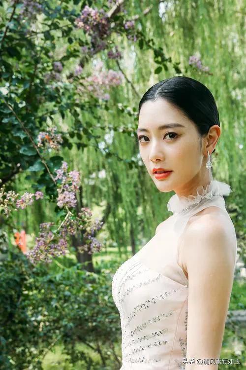 克拉拉不愧为亚洲第一性感美女