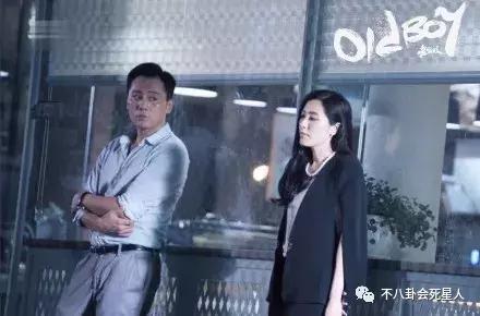 美过章子怡出道多年却一直不火,曾靠全裸照片博关注