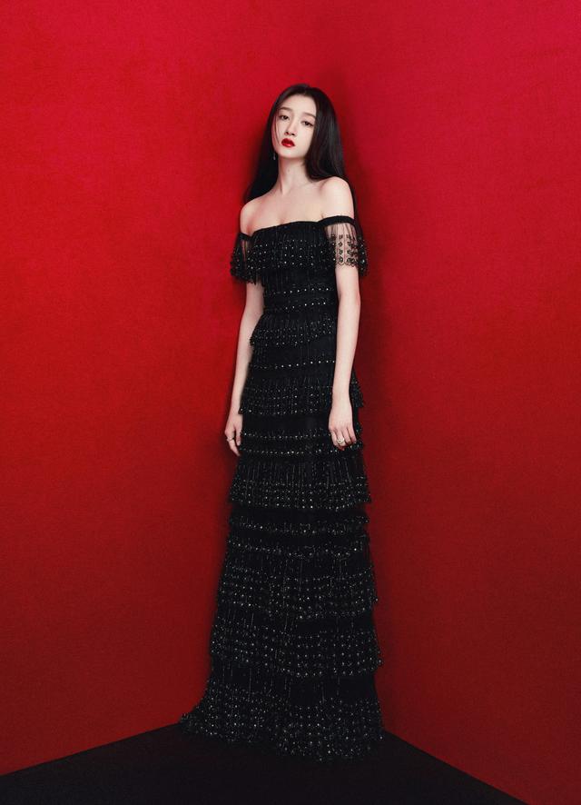 八位美女写真,风姿绰约小天仙,惊鸿一瞥清流溪,有你喜欢的吗?