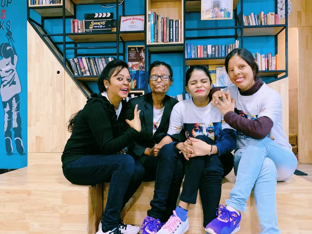 19岁新冠女患者遭强奸：死亡威胁，根本无法阻止禽兽