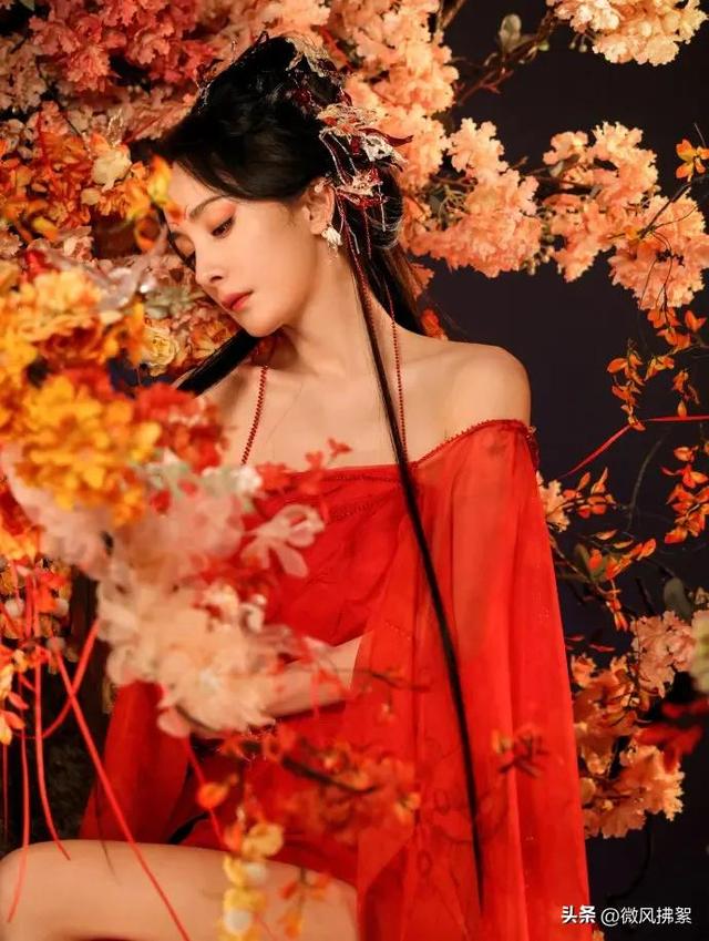 2022年全球十大最美面孔,杨幂排名第八,迪丽热巴排名第五