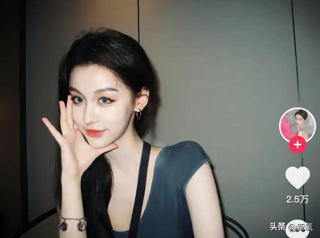 北大校花美少女,从小到大都是女神级人物?