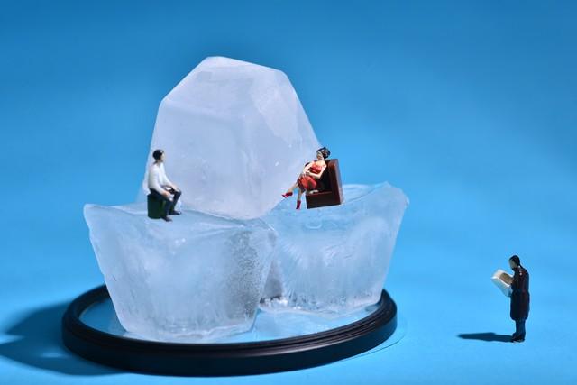 48岁月薪3000的大姐来征婚，说出择偶的6个条件，男子不淡定了