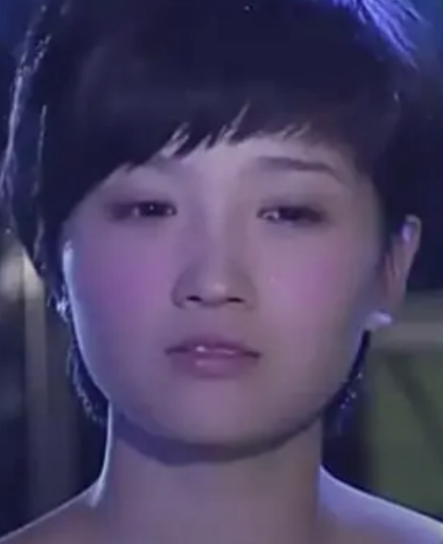 明明“歪瓜裂枣”，却能“美若天仙”，这8位女明星整得太惊艳