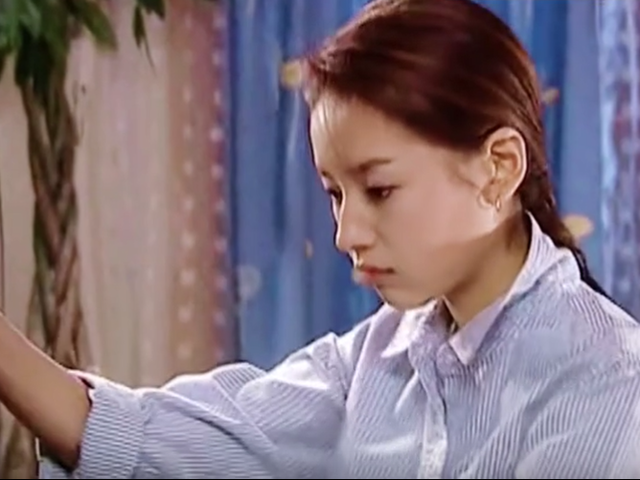 真正的时髦男女,活在30年前的国产剧里丨原创