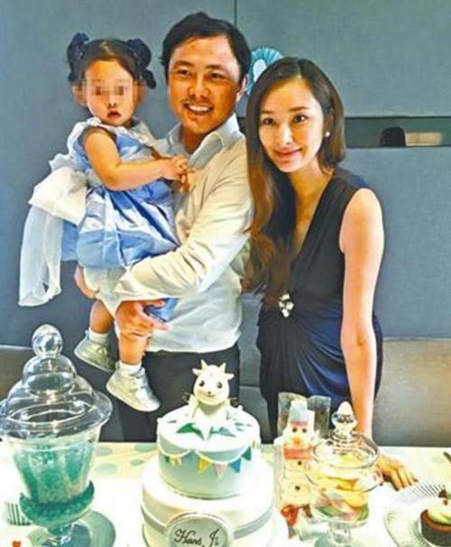 她是“九头身女神”,嫁入豪门之后5年生四胎,如今成50亿女富豪