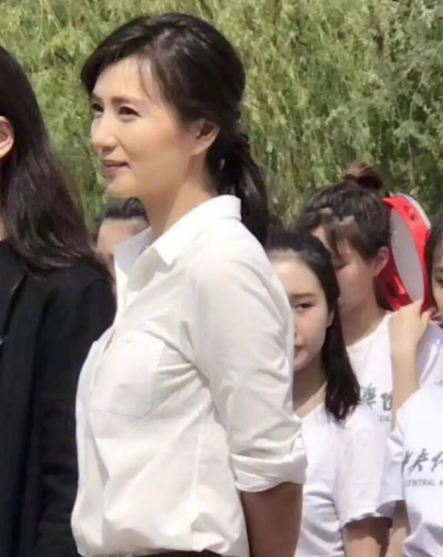 “情史干净”的8位性感女星,不滥情,不炒作,每一个都堪称清流