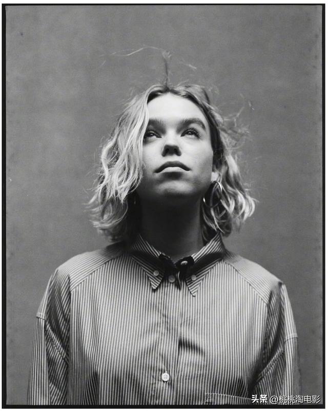 《龙之家族》“少女雷妮拉”米莉·阿尔柯克，23岁个性文艺女生