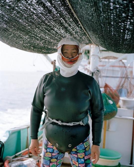 日本伊势志摩岛捕捞鲍鱼的都是女性