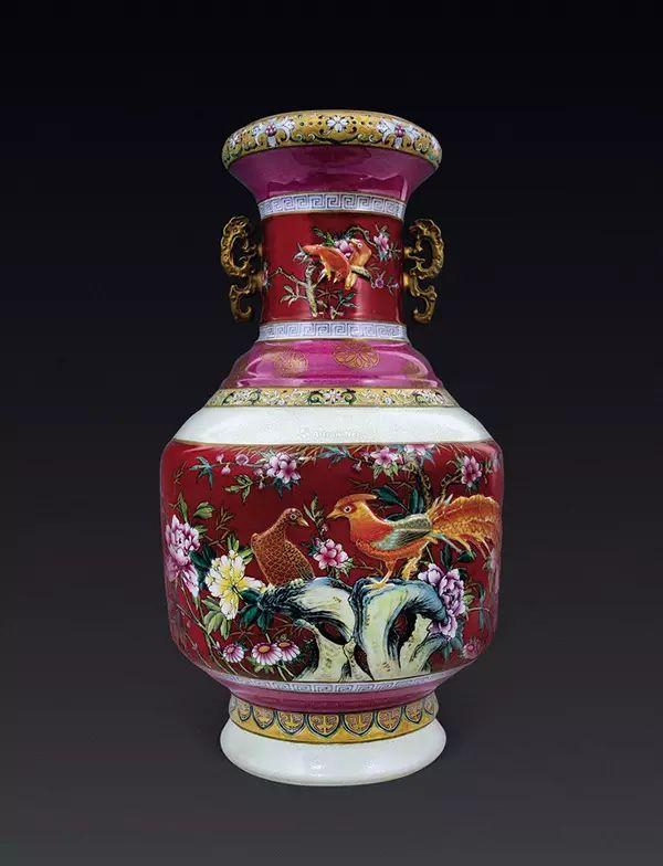 《绯闻女孩》热门品牌按清宫剧后宫规格打造时装周，乾隆看到乐了