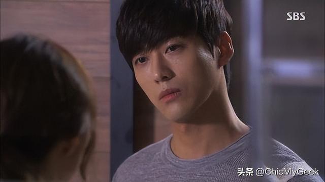 在韩国，他有收视率救世主美名