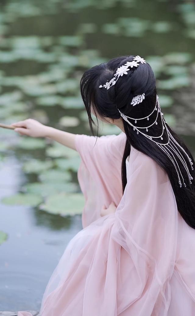 图集:100张古风美女图片欣赏