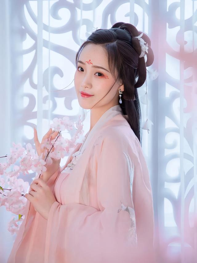 图集:100张古风美女图片欣赏