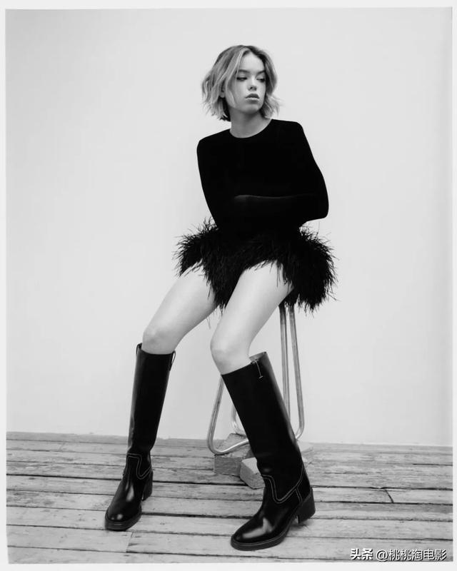 《龙之家族》“少女雷妮拉”米莉·阿尔柯克，23岁个性文艺女生