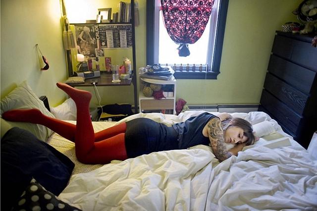 实拍：世界各地青春期女孩们的闺房，有的整洁干净，有的不堪入目