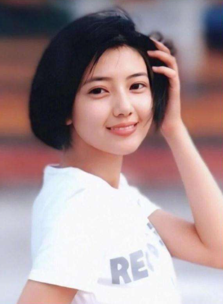 温婉大气，眉眼如画，这12位绝色古典美人，才是真正的东方美人