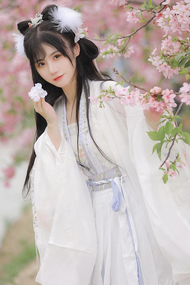 图集:100张古风美女图片欣赏