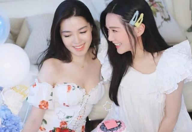 星味十足！TVB女星25岁妹妹秀凹凸有致身材，上围丰满四肢修长