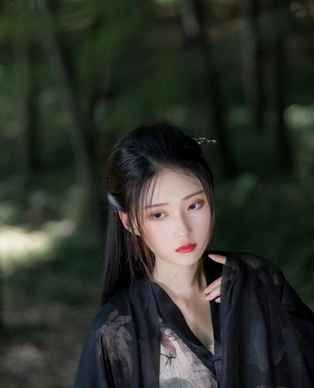 图集:100张古风美女图片欣赏