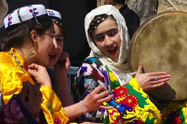 塔吉克斯坦，是如何成为“寡妇之国”的？