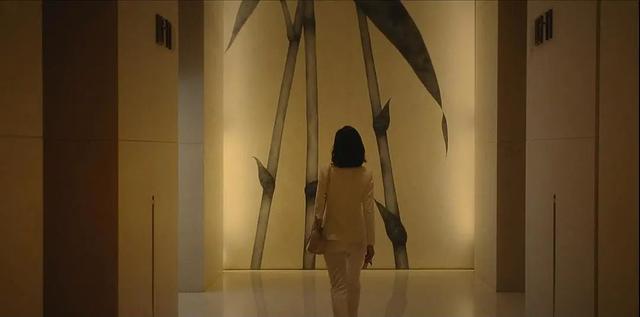 真正的时髦男女,活在30年前的国产剧里丨原创