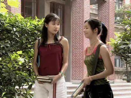 真正的时髦男女,活在30年前的国产剧里丨原创