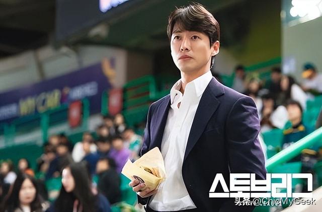 在韩国，他有收视率救世主美名