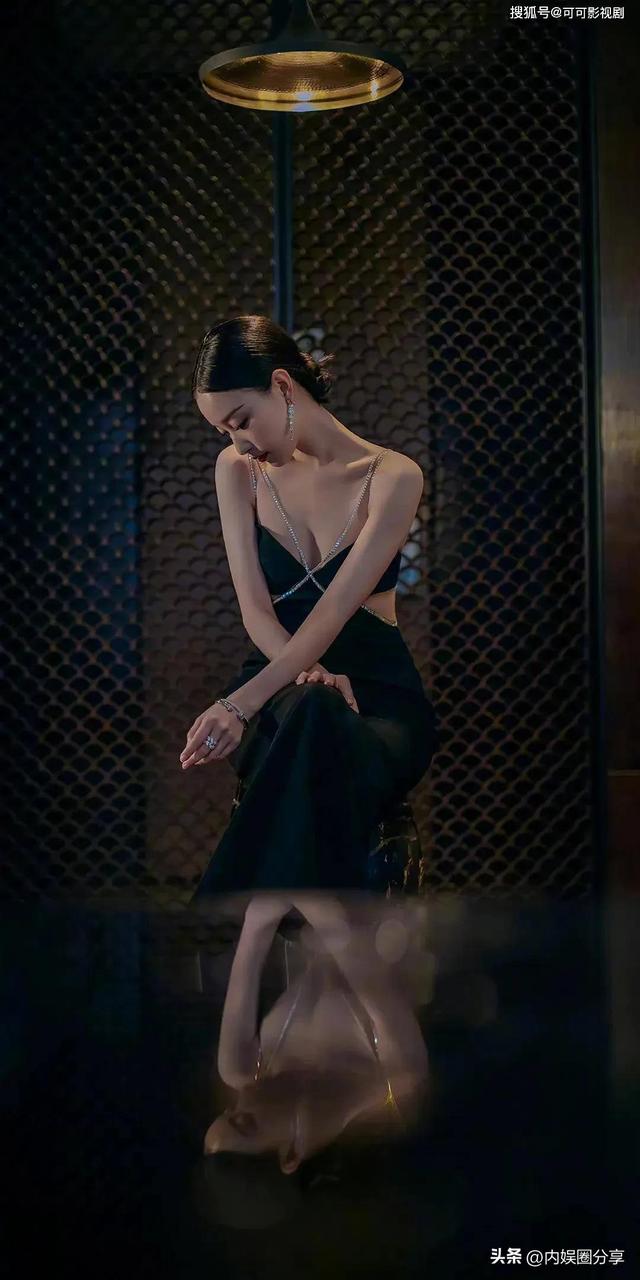 34岁魅力十足的倪妮，身材火辣性感迷人