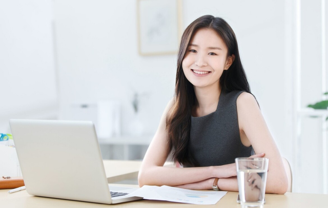 想要拥有“冻龄”脸？30岁后坚持5个小习惯，50岁仍有少女感