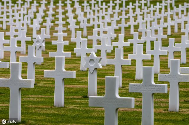 二战攻心计：日军投放美女裸身套图传单，美军翘首期盼另有所图