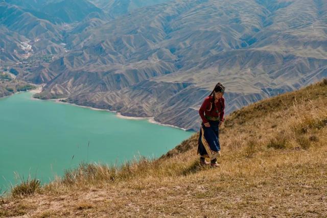 青藏高原，一个90后女孩的意外逆袭