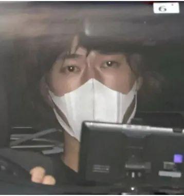 令人发指！男子连捅10人被捕，称“喜欢看见别人逃命的样子”