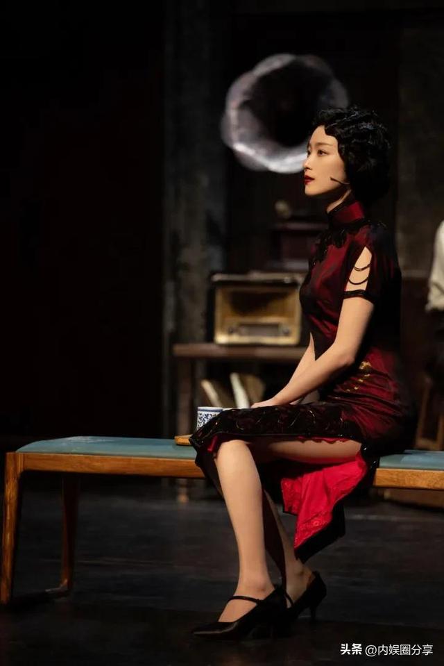 34岁魅力十足的倪妮，身材火辣性感迷人