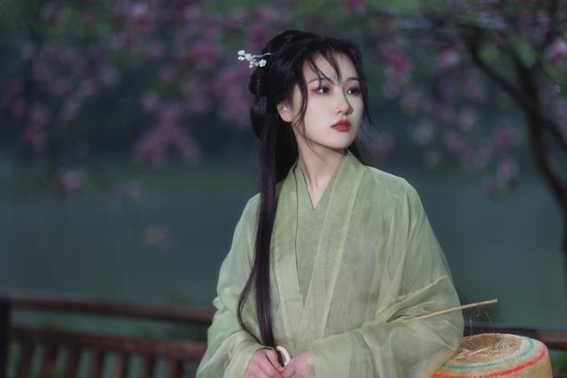 图集:100张古风美女图片欣赏