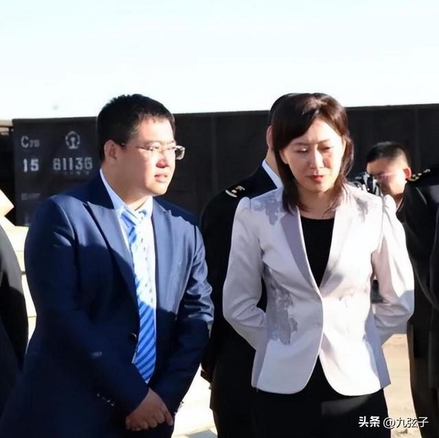 内蒙古“美女贪官”许爱莲的疯狂