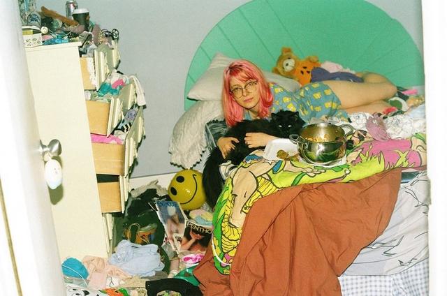 实拍：世界各地青春期女孩们的闺房，有的整洁干净，有的不堪入目