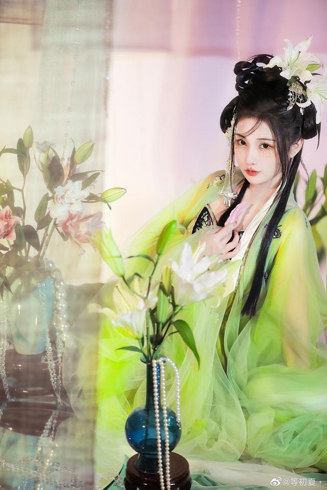 图集:100张古风美女图片欣赏