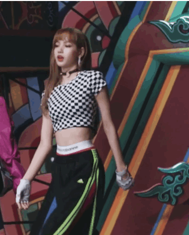 这个叫Lisa的女孩，凭什么被称为“人间芭比”？