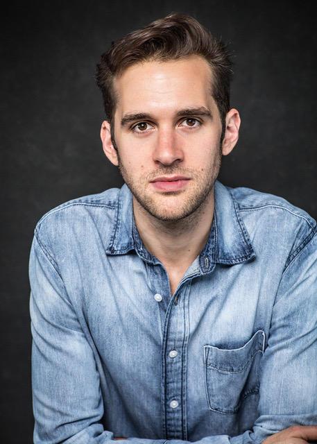 毁经典？《绯闻女孩》被翻拍，演员长相穿着太土被狂嘲