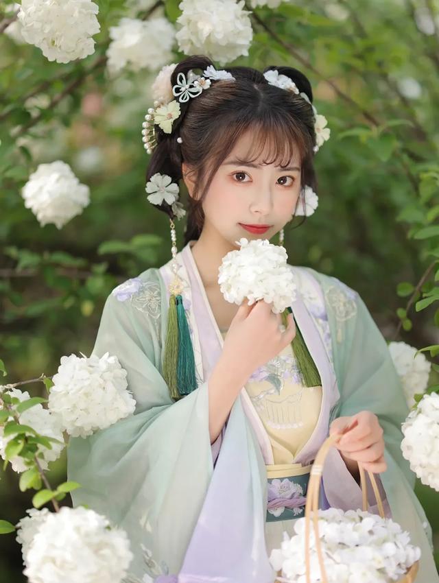 图集:100张古风美女图片欣赏